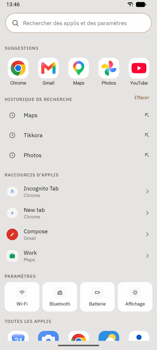 Capture d'écran de Dockela Launcher : espace de travail avec un contenu d'exemple