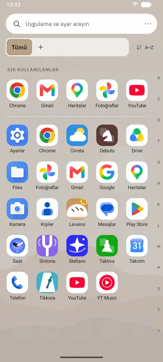 Dockela Launcher ekran görüntüsü: örnek içerikle çalışma alanı